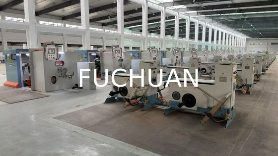 자동적인 구리 철사 다발로 만드는 기계 뒤트는 양 생산 100-350kg h 수용량